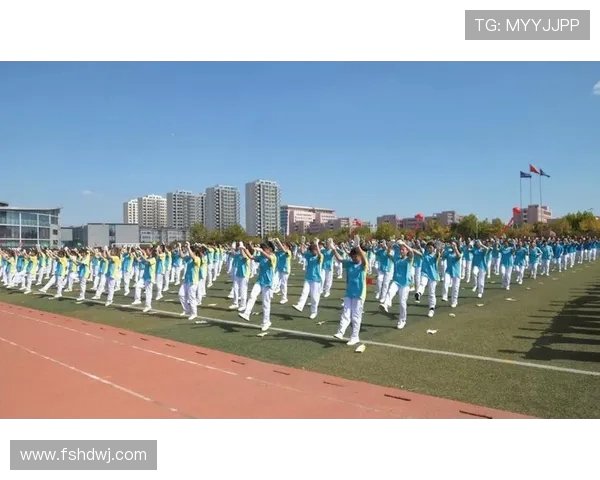 北京啦啦队圣诞新舞亮相体育激情演绎百种运动风采赛场活力青春节拍